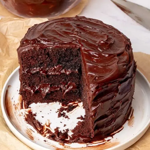 Chocolate Fudge Cake 8"